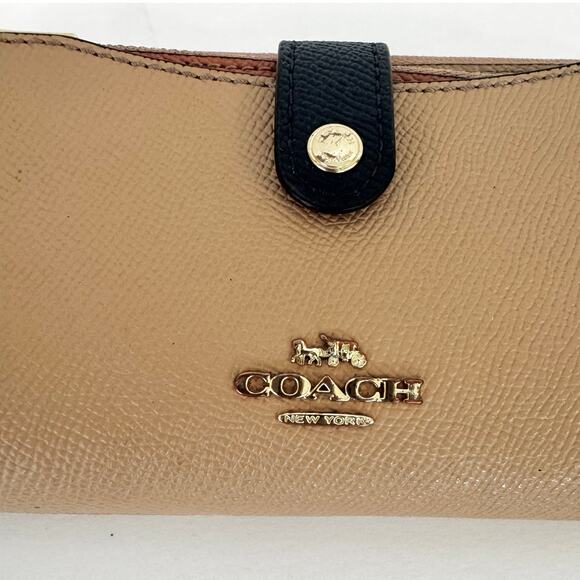 Coach Multifunction Zip Wallet Crossgrain Leather in Sunrise Multi F29940 - Picture 8 of 15